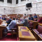 Βουλή: Υπερψηφίστηκε το νομοσχέδιο για την ένταξη του ΟΠΕΚΕΠΕ στην ΑΑΔΕ