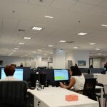 Χριστουγεννιάτικη αγορά: Γεμάτα με κόσμο τα εμπορικά μαγαζιά – Τι αγοράζουν οι καταναλωτές