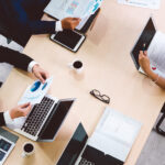 Barclays: Τι καθορίζει τις ταξιδιωτικές κρατήσεις του 2026