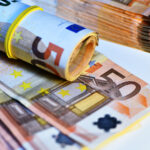 Κίνα: Επιβραδύνθηκε η οικονομία τον Νοέμβριο – Σε χαμηλό 15 μηνών η βιομηχανική παραγωγή