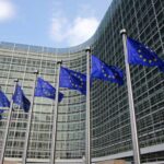 Φουντώνει η μάχη των τσιπ: Η Κίνα θέλει να ρίξει επιπλέον 70 δισ. δολάρια στην αγορά