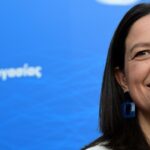 Εμπρηστική επίθεση σε τρία φορτηγά διανομής στην Καισαριανή: Φθορές και τρία ΙΧ που ήταν σταθμευμένα δίπλα τους – Βίντεο