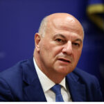 Μαγικές εικόνες στην Αθήνα: Χιλιάδες φαναράκια φωτίζουν τον Αττικό ουρανό, για τη Νύχτα των Ευχών