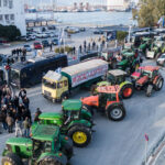 Στα μπλόκα των αγροτών ο Δημήτρης Κουρέτας – Τραγούδησε το «άνοιξε γιατί δεν αντέχω»