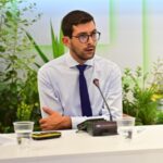 Κωνσταντινίδης: «Η Καρυστιανού ήθελε μόνο γονείς στον σύλλογο, απέκλειε παιδιά και αδέρφια – Καπηλεύεται την ιστορία των Τεμπών»