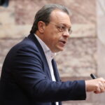 Γιάνης Βαρουφάκης: «Θύελλα» αντιδράσεων μετά τις δηλώσεις του για τα ναρκωτικά – Η εισαγγελική παρέμβαση και η απάντηση του