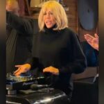 Ο Μακρόν παρομοίασε το κόκκινο μάτι του με το… Eye of the Tiger