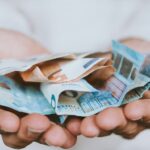 Τέλη κυκλοφορίας 2026 με τον μήνα: Βήμα βήμα η διαδικασία για την πληρωμή τους – Πότε έρχονται τα νέα «ραβασάκια» για το 2027