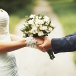 Top Gun στο Νταβός! – Τα γυαλιά του Μακρόν έγιναν viral και «εκτόξευσαν» τις μετοχές της iVision Tech [εικόνες]