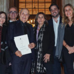 Σπίτι καταστράφηκε από φωτιά στο Ίλιον – Η στιγμή που τυλίγεται στις φλόγες