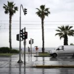 Πλημμύρες σε Γλυφάδα, Βούλα και αλλού: Αγνοήσαμε τα ρέματα και τη μορφολογική ιστορία κάθε περιοχής, λέει ο Λέκκας