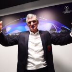 Ο Μαρινάκης πανηγυρίζει την «παλικαρίσια» πρόκριση του Ολυμπιακού στο Champions League