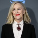 Στο φως νέα στοιχεία για τον Έπσταϊν: Φωτογραφίες του πρίγκιπα Άντριου σε αμφιλεγόμενη στάση – Ποιος ο ρόλος του Τραμπ και ποια τα «προσόντα» του Κλίντον