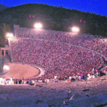 Τι είδαμε στο Ρέκβιεμ για το τέλος του έρωτα στην Εθνική Λυρική Σκηνή