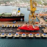 «Φρένο» σε καντίνες και ξαπλώστρες σε παραλίες στα Κουφονήσια έπειτα από παρέμβαση Πιερρακάκη