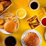 Η επιστροφή του βινυλίου: Νέα δισκοπωλεία ανοίγουν στην Αθήνα, αναθερμαίνεται η αγορά – Το νέο κοινό και οι τάσεις