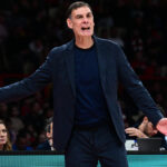 Οσιμέν στη Γιουβέντους; Η «αντι-ιταλική» ρήτρα του Ντε Λαουρέντις «παγώνει» τη μεταγραφή