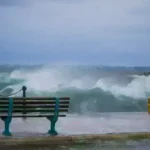 Δορυφορική εικόνα με την Ελλάδα σκεπασμένη από την αφρικανική σκόνη – Ριπές ανέμων πάνω από τα 122 χλμ/ώρα