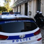 Σοβαρό επεισόδιο σε χωριό του Ηρακλείου: Εισέβαλαν σε σπίτι, τα έκαναν γυαλιά καρφιά και τραυμάτισαν τους ενοίκους