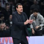 Η τελετή απονομής του χάλκινου στις παίκτριες της Εθνικής ομάδας πόλο γυναικών