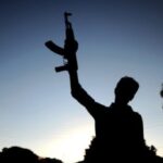 Ο Τραμπ προετοιμάζεται για δύσκολη ομιλία στο Κογκρέσο των ΗΠΑ: Το δικαστικό «φρένο» και οι οικονομικές πιέσεις