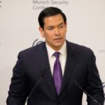 Σοκ από τα ημερολόγια του Τζέφρι Έπσταϊν: Αποκαλύψεις που προκαλούν ανατριχίλα – Πώς χειραγωγούσε και πίεζε ανηλίκους