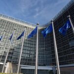 Χίλαρι Κλίντον: Δεν είχε ιδέα για τα εγκλήματα του Έπσταϊν και ζητά να καταθέσει Ντόναλντ Τραμπ