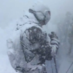 Βόρεια Κορέα: Παρουσιάζει εκτοξευτήρα πολλαπλών πυραύλων με την ικανότητα πυρηνικών κεφαλών