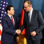 Στο Σύνταγμα τα τρακτέρ: 2.500 αγρότες συγκεντρώθηκαν έξω από τη Βουλή – Κυκλοφοριακές ρυθμίσεις στο κέντρο – Πότε θα αναχωρήσουν