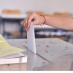 Δημοσκόπηση Metron Analysis: Στις 13,4 μονάδες η διαφορά ΝΔ-ΠΑΣΟΚ – «Αδικαιολόγητη η επίθεση κατά του Ιράν» λένε οι πολίτες