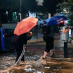 Χιόνια την άνοιξη – Αρκετές περιοχές «ντύθηκαν» στα λευκά, δείτε βίντεο με τα εντυπωσιακά τοπία