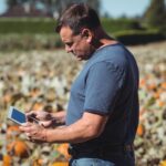 Συναγερμός για οβίδα στην Πεύκη: Την εντόπισαν ανήλικοι παίζοντας σε οικοδομή – «Πάμε να ανάψουμε κερί» έλεγαν οι γονείς