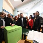 ΣΥΡΙΖΑ-ΠΣ: Απαγορευμένη λέξη για τον πρωθυπουργό τα διυλιστήρια – Επικαλείται το «δικαίωμα στη σιωπή»