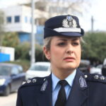 Ξεσπά ο φωτορεπόρτερ που απαθανάτισε τον Λαφαζάνη με πορτρέτο του Χαμενεΐ: «Σταματήστε να ψάχνετε για AI εκεί που υπάρχει μόχθος»