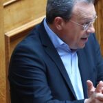 Κουτσούμπας σε δημοσιογράφους: Δύο από τα τέσσερα drones που αναχαιτίστηκαν στην Κύπρο κατευθύνονταν προς τη Σούδα