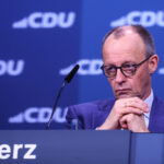 Μελάνια Τραμπ και… ρομπότ εγκαινιάζουν την Διεθνή Σύνοδο για την τεχνολογία και το AI