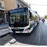 Σοβαρό τροχαίο στον Πύργο: Μοτοσικλετιστής «καρφώθηκε» σε αυτοκίνητο – Στο νοσοκομείο ο δικυκλιστής