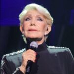 Πώς «γεννήθηκε» το «Μαρινέλλα»: Η ιστορία πίσω από το καλλιτεχνικό της ψευδώνυμο