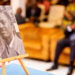 O Bασιλιάς Κάρολος στα decks στο Μάντσεστερ – Δοκίμασε τις δυνάμεις του ως DJ στο King’s Trust [βίντεο]