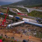 Συγκίνηση στα αποκαλυπτήρια της προτομής του Νίκου Ξυλούρη στα Χανιά