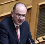 Το παρασκήνιο της παραίτησης Λαζαρίδη: Οι δηλώσεις Μπακογιάννη, το τηλεφώνημα που δέχθηκε και οι πρώτες αντιδράσεις της αντιπολίτευσης