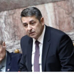 Οι αιθέρες του Αιγαίου γεμίζουν με «οχιές» – Δείτε φωτογραφίες