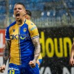 Νίκολιτς για το Ολυμπιακός – ΑΕΚ: Όλοι θέλουν να σε ρίξουν απ’ την κορυφή, περιμένω από τους παίκτες μου να είναι ακλόνητοι