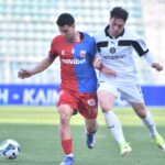 ΑΕΚ: Σύνθημα νίκης από τους οπαδούς στο ξενοδοχείο πριν την αναχώρηση για Καραϊσκάκη