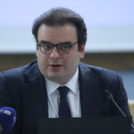 Κυβερνητικές πηγές: Πολυεπίπεδη στρατηγική συνεργασία Ελλάδας – Γαλλίας