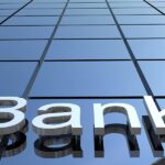 Το τελετουργικό άνοιγμα του Παναγίου Τάφου – Η αφή του Αγίου Φωτός και η μεταφορά του στην Αθήνα