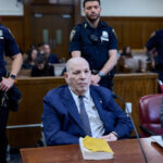 Ουάσιγκτον και Τεχεράνη ίσως ξαναρχίσουν τις συνομιλίες το επόμενο 48ωρο, παρά τον αποκλεισμό των ιρανικών λιμανιών