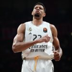 Λάιεν: Το Κρεμλίνο επιβάλλει στους Ρώσους ένα «ψηφιακό σιδηρούν παραπέτασμα»