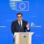 Ντοκιμαντέρ για την κρίση του 2015: Οι άγνωστοι δίαυλοι του ΣΥΡΙΖΑ, το τηλεφώνημα Τσίπρα σε Ντράγκι και το ναυάγιο με Βαρουφάκη
