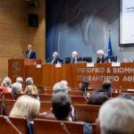 Μεσοπρόθεσμο: Κατατέθηκε στην Κομισιόν η ετήσια έκθεση προόδου – Στο 2% ο ρυθμός ανάπτυξης, στο 3,2% ο πληθωρισμός το 2026